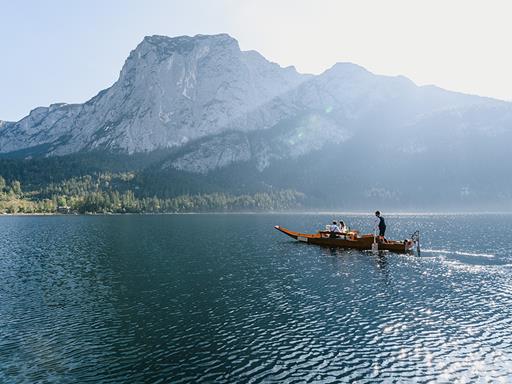 Plättenbreakfast at the lake